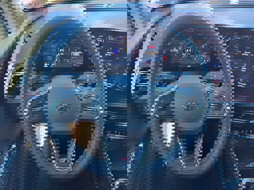 New 2026 Chevrolet Traverse Z71 w/ LPO, Floor Liner Package image 7