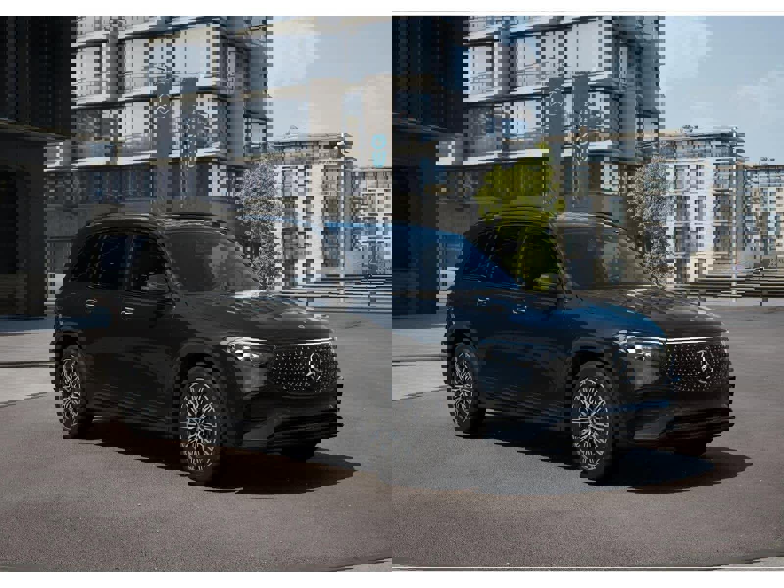 Used 2024 Mercedes-Benz EQB 350 4MATIC SUV image 41