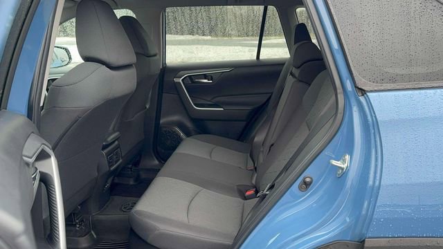 Used 2023 Toyota RAV4 AWD Hybrid image 10
