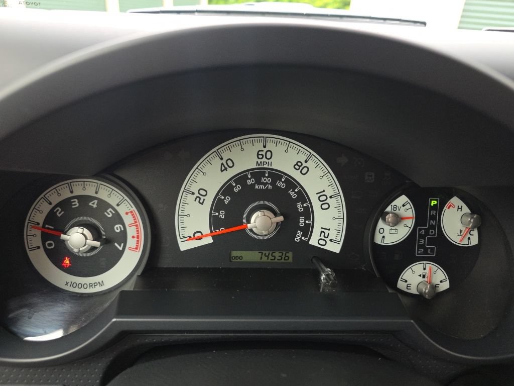 Used 2014 Toyota FJ Cruiser 4WD w/ Upgrade Package image 30