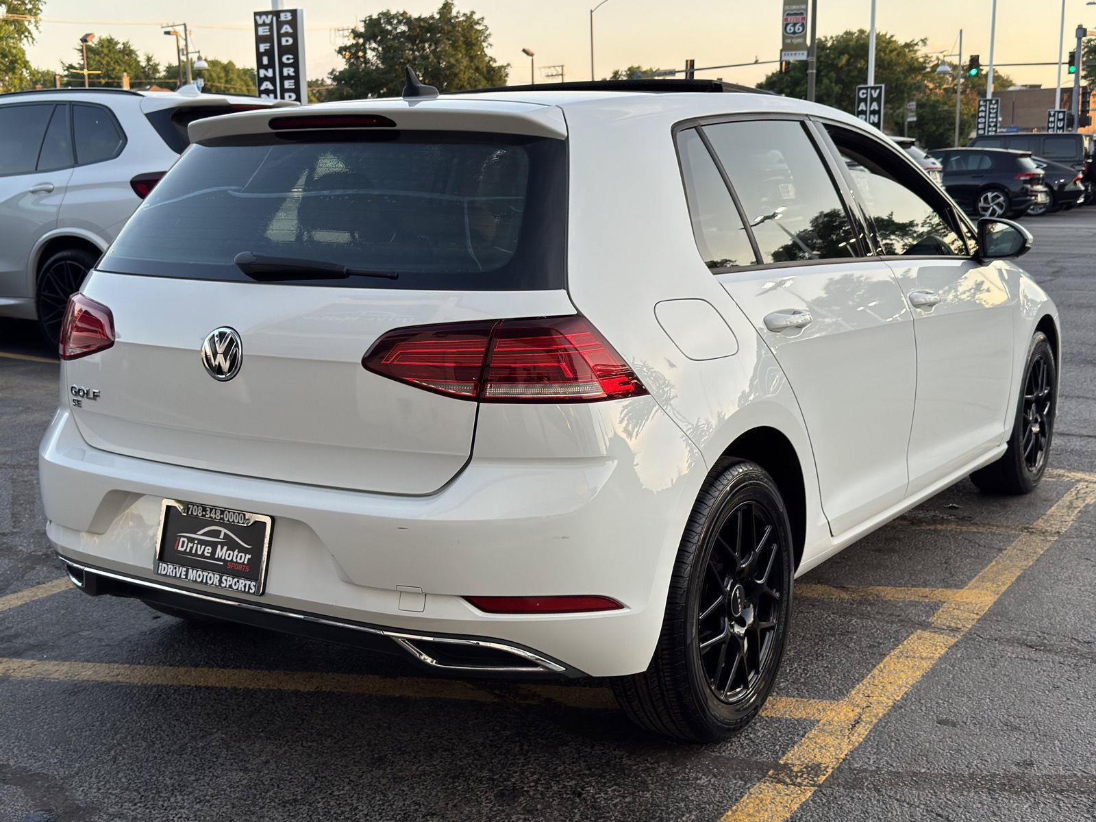 Used 2019 Volkswagen Golf SE FWD image 11
