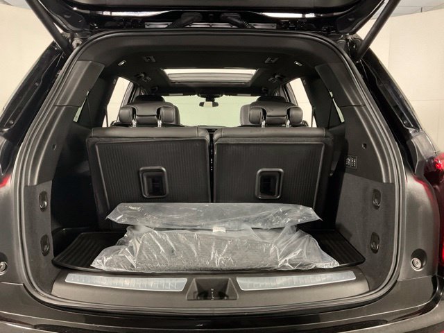 Used 2025 Cadillac XT6 Premium Luxury w/ LPO, Floor Liner Package AWD/4WD image 33