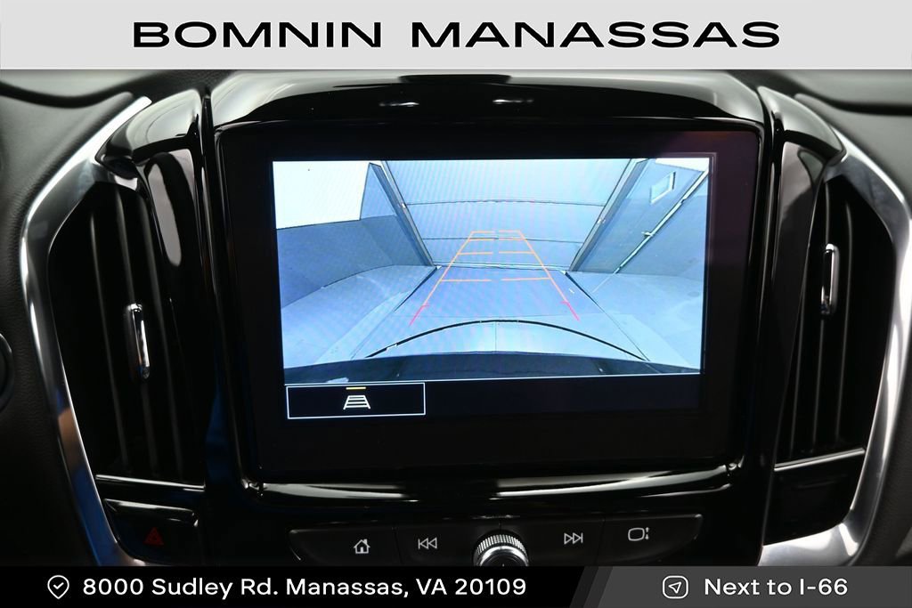 Used 2023 Chevrolet Traverse LT AWD/4WD image 17