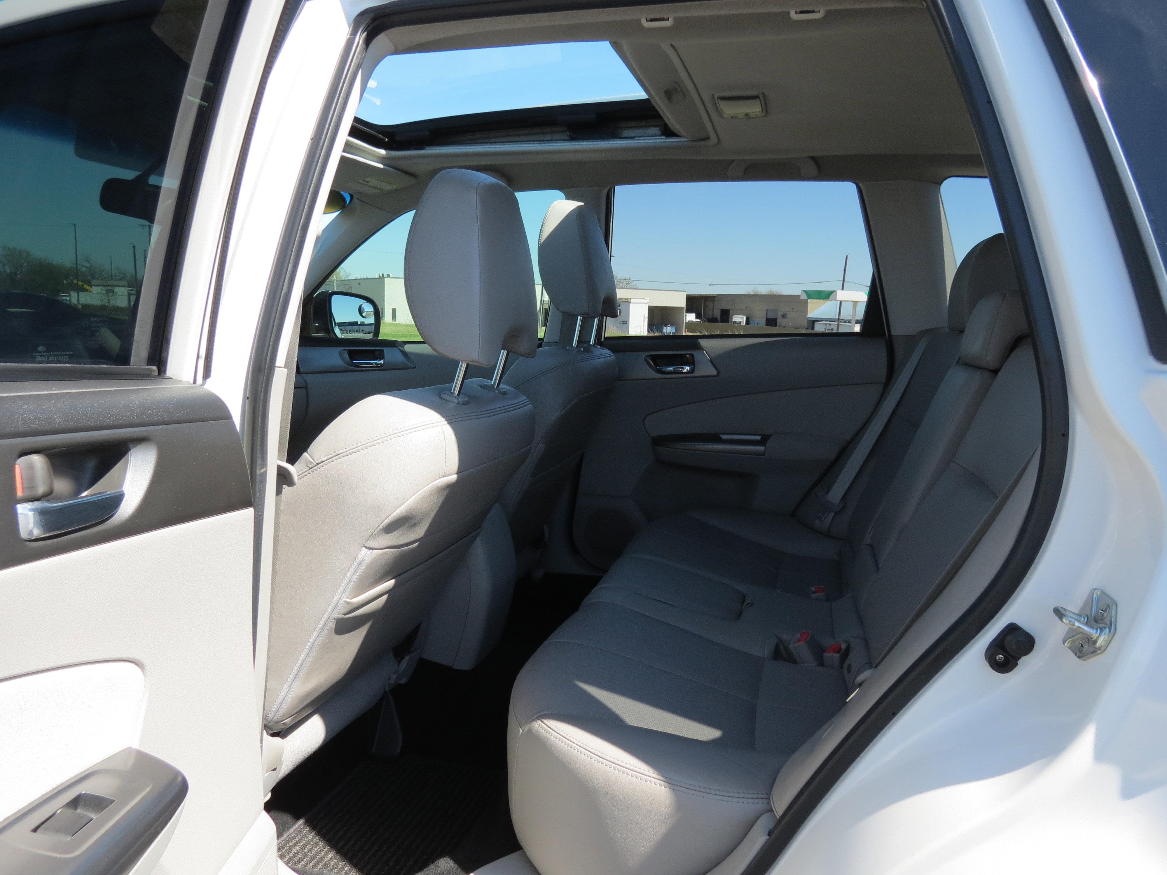 Used 2013 Subaru Forester 2.5X Touring AWD/4WD image 33