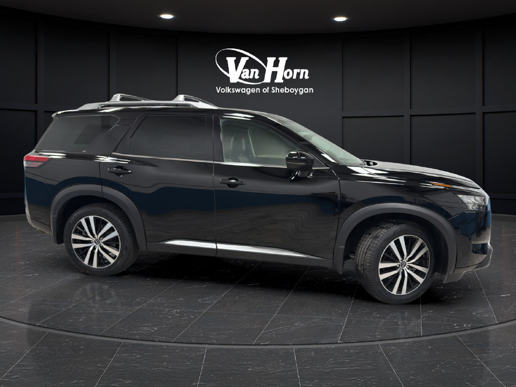 Used 2025 Nissan Pathfinder Platinum w/ Cargo Package AWD/4WD image 8