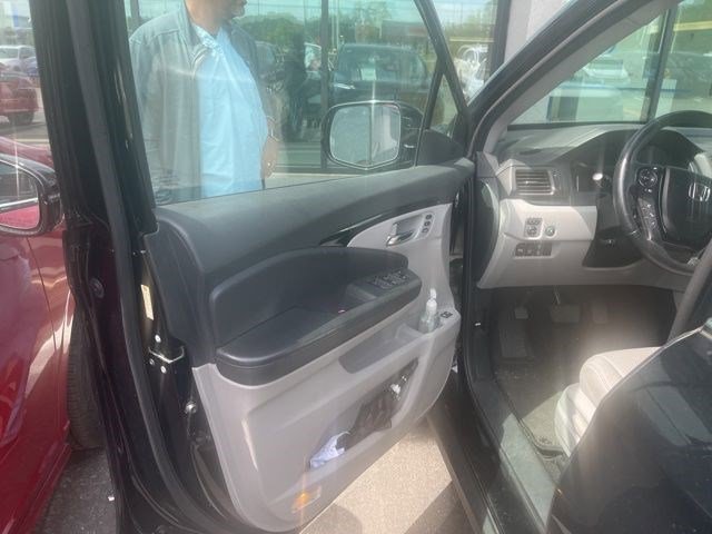 Used 2016 Honda Pilot Elite image 10