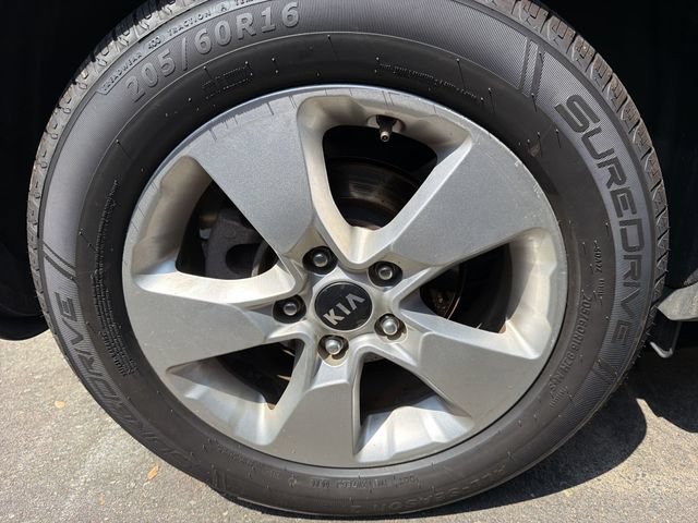 Used 2017 Kia Soul w/ Convenience Package FWD image 11