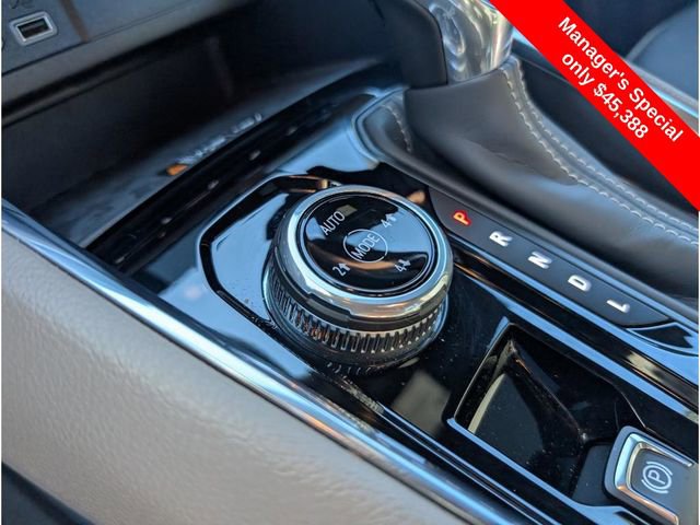 Used 2024 GMC Canyon Denali image 25