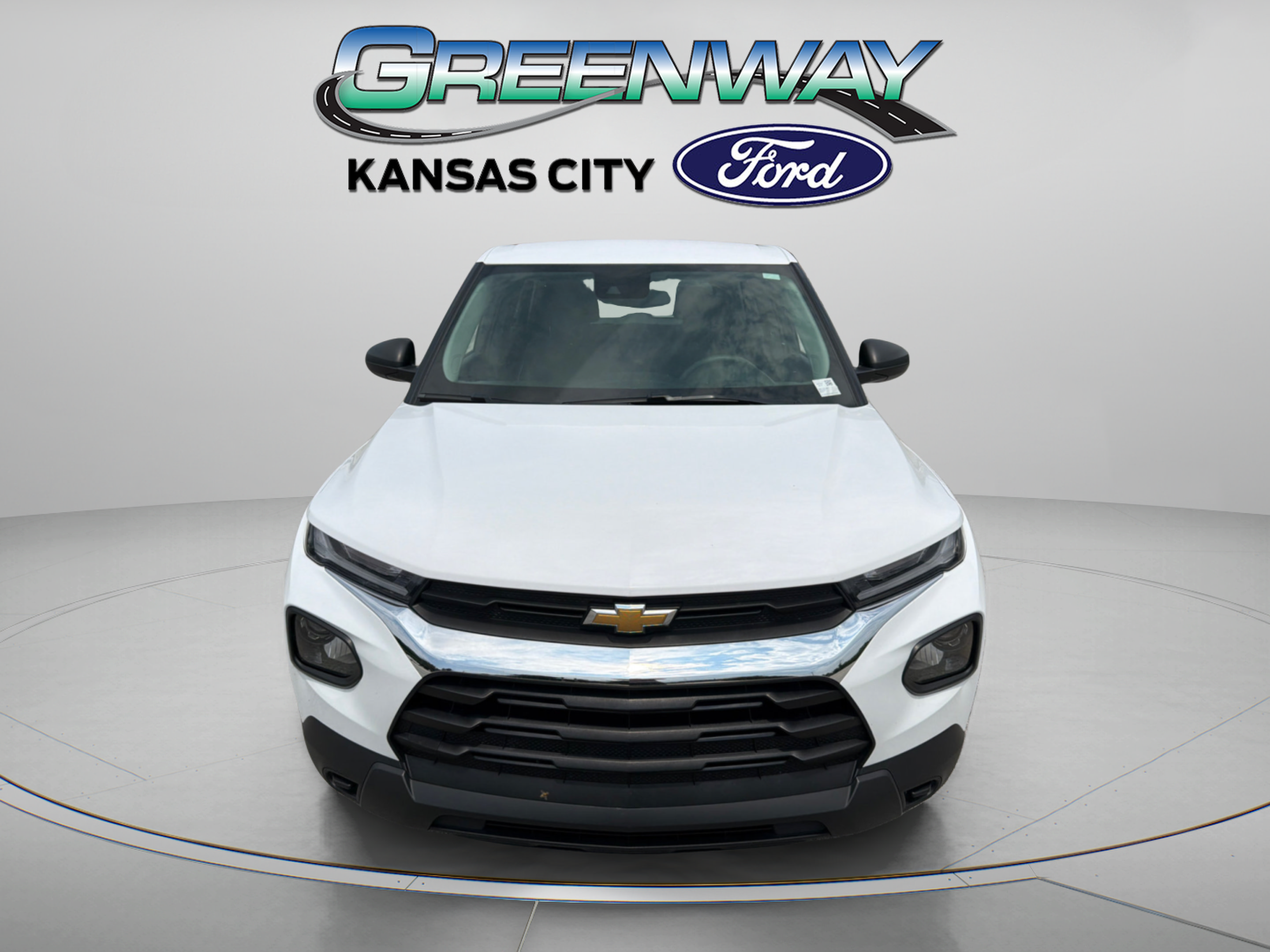 Used 2022 Chevrolet TrailBlazer LS FWD image 2