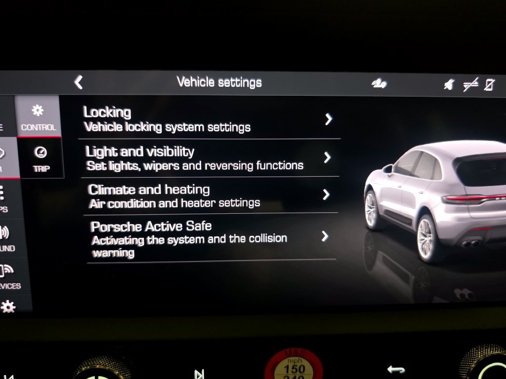 Certified 2024 Porsche Macan AWD/4WD image 37