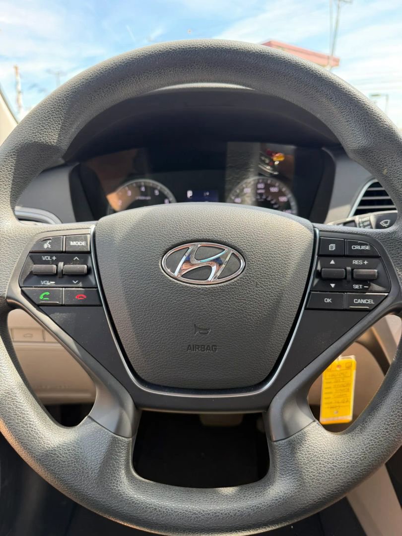 Used 2017 Hyundai Sonata ECO image 15