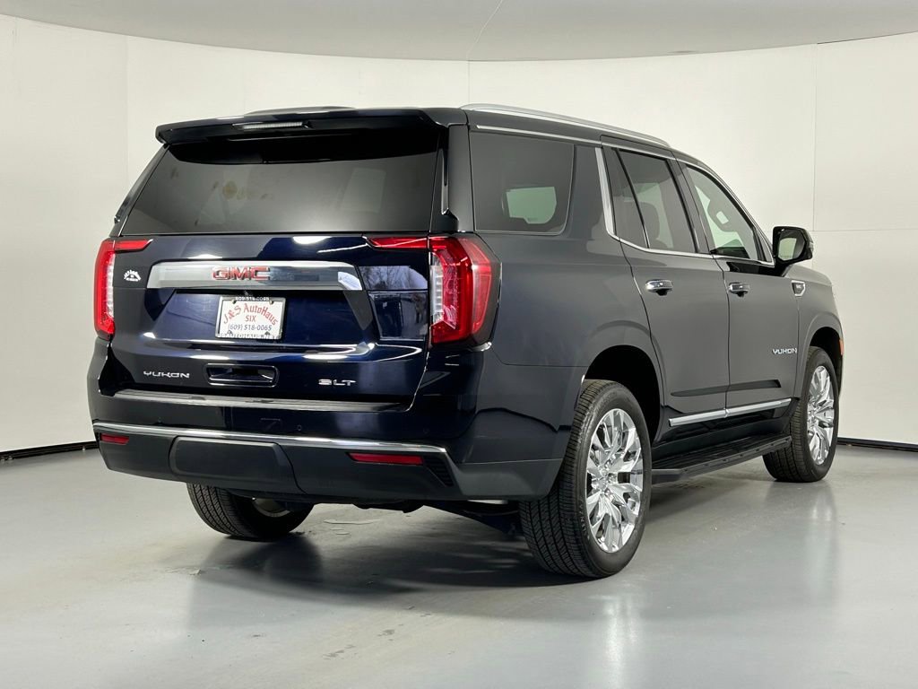 Used 2022 GMC Yukon SLT w/ SLT Premium Package image 5