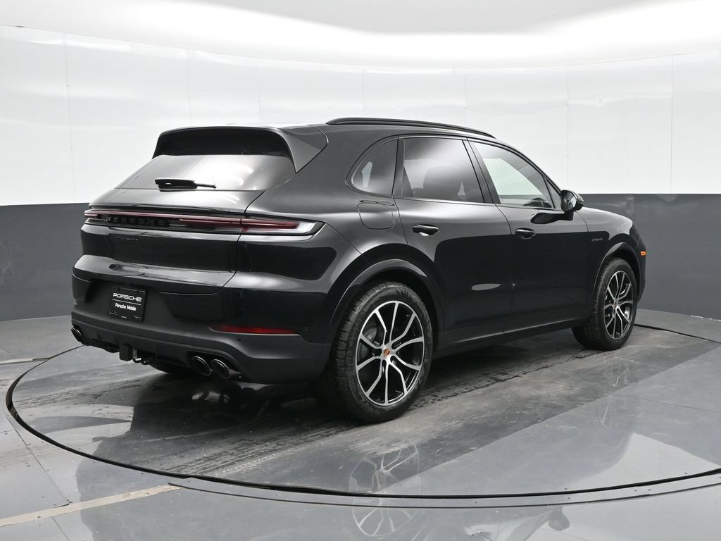 New 2026 Porsche Cayenne E-Hybrid AWD/4WD image 7