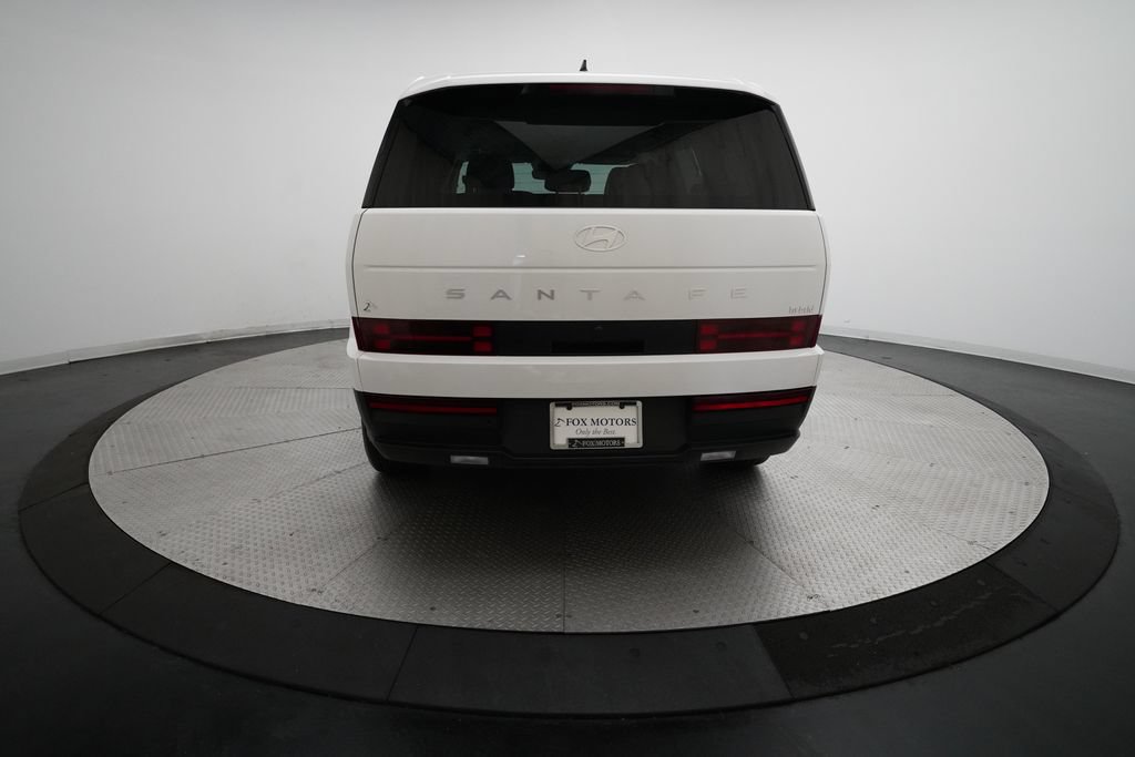 Used 2026 Hyundai Santa Fe SE FWD image 27
