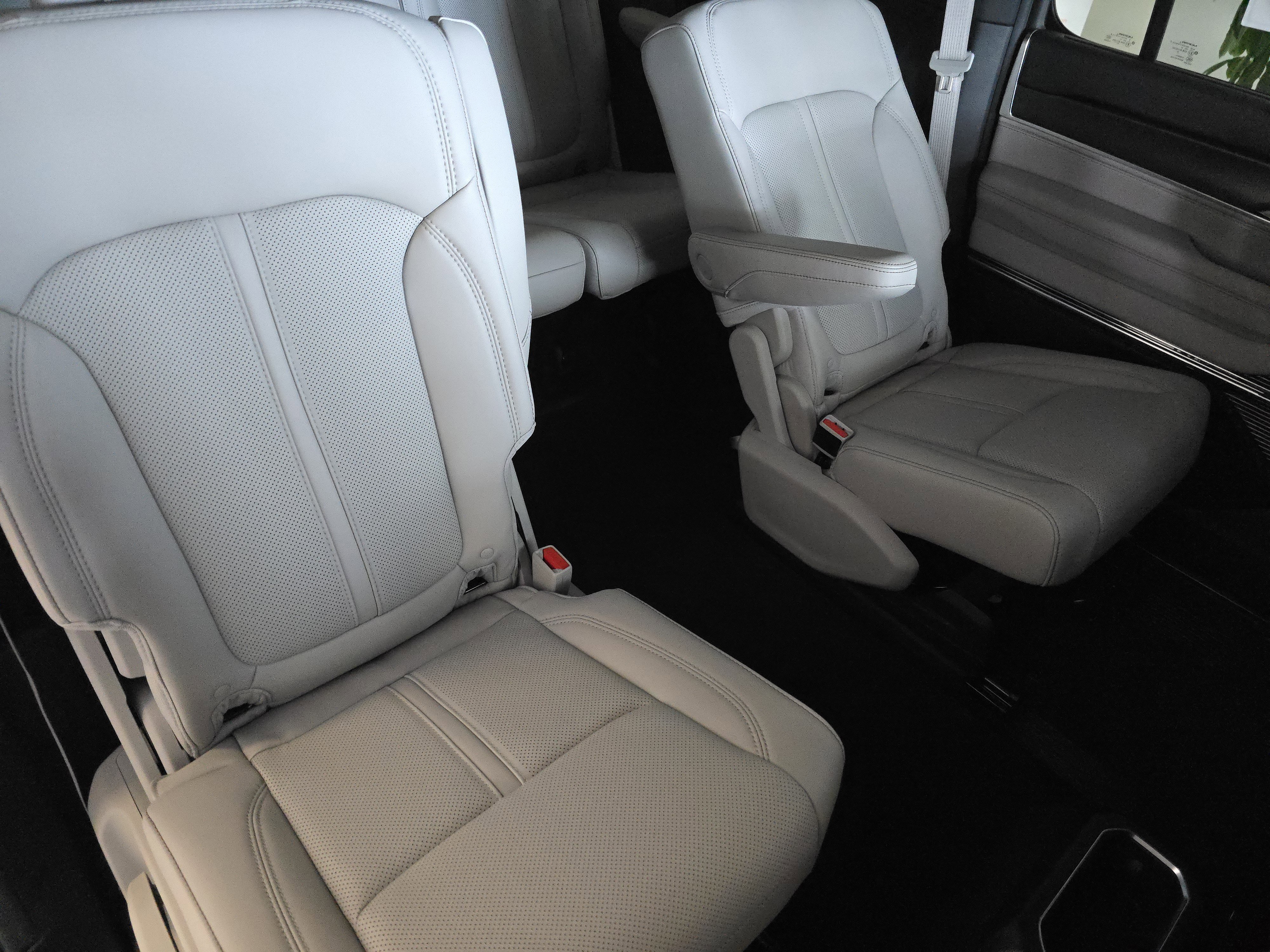 New 2026 Jeep Grand Wagoneer L Summit image 26