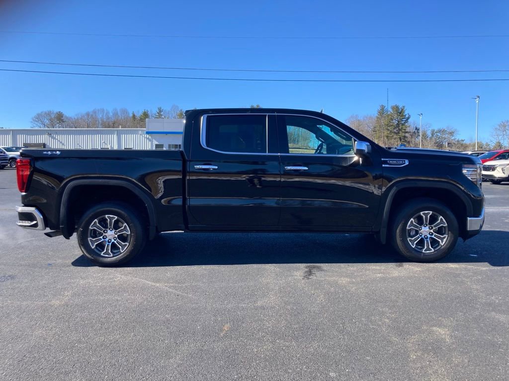 Used 2024 GMC Sierra 1500 SLT AWD/4WD image 11