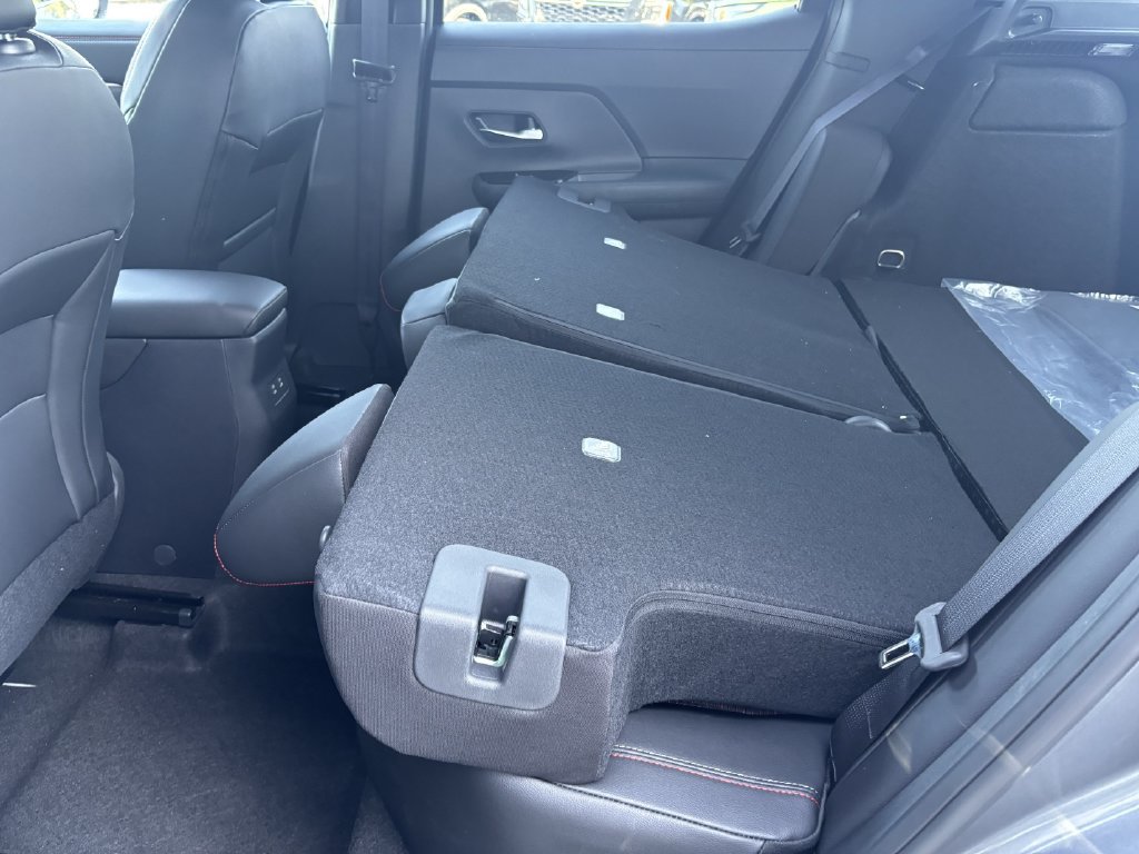 New 2027 Nissan Kicks SR AWD/4WD image 25
