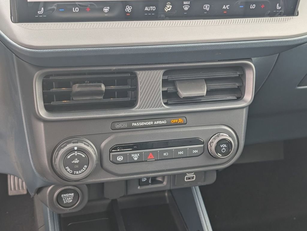 New 2026 Ford Maverick Lariat w/ Black Appearance Package image 39