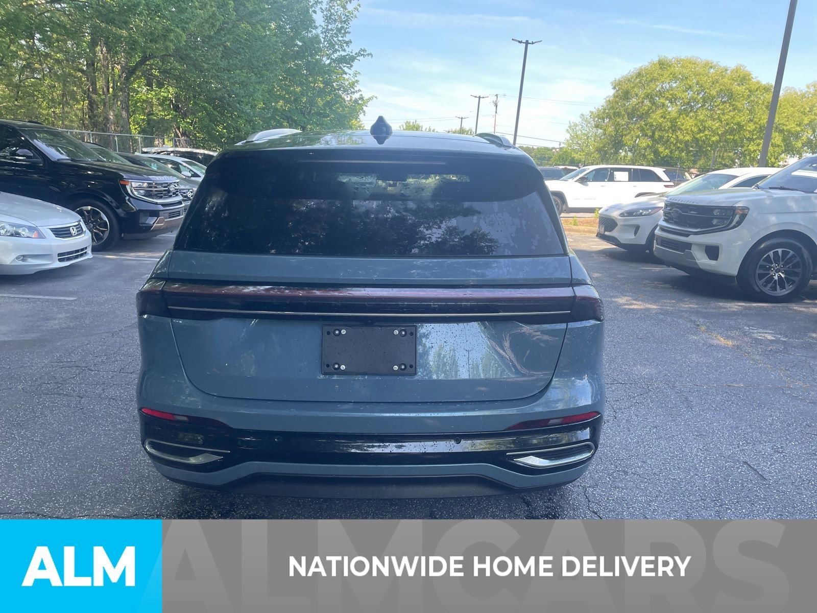 Used 2025 Lincoln Nautilus Reserve AWD/4WD image 4