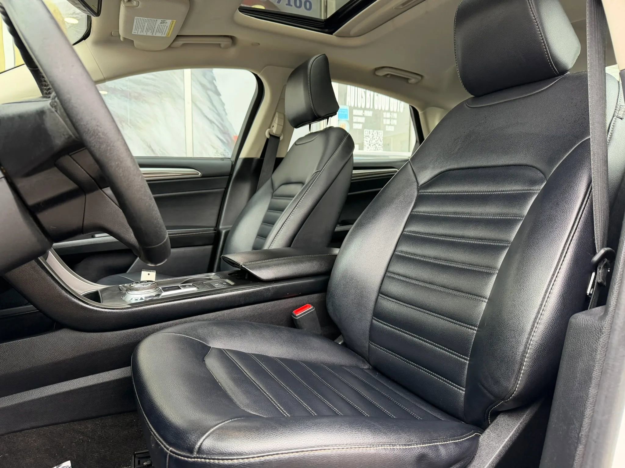 Used 2020 Ford Fusion SEL image 10