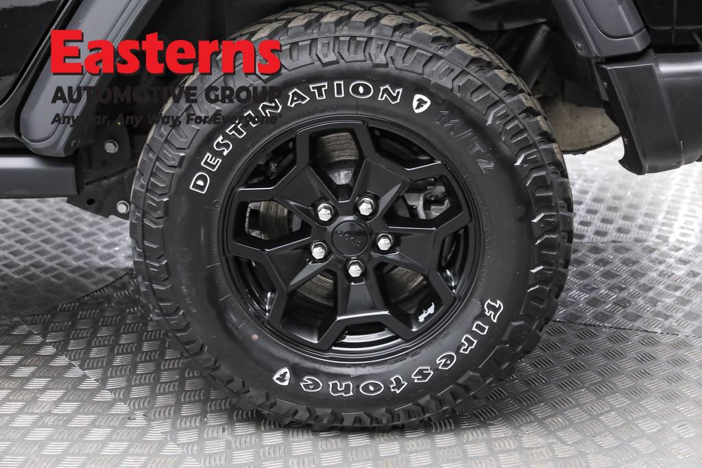 Used 2023 Jeep Wrangler Unlimited w/ Cold Weather Group AWD/4WD image 8