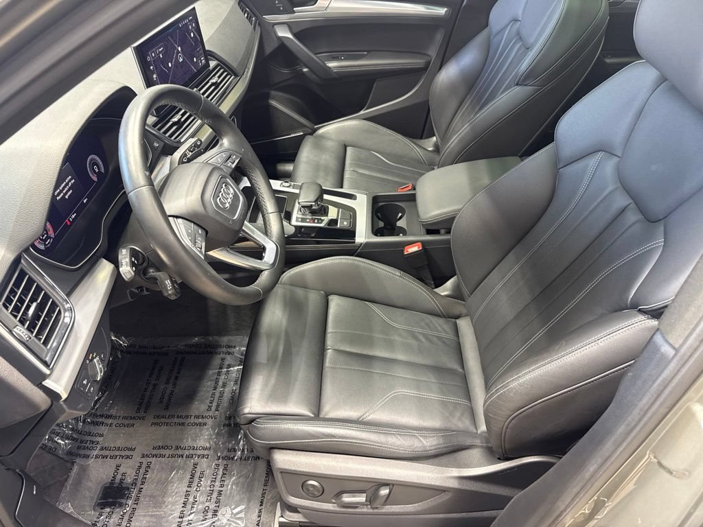 Used 2023 Audi Q5 2.0T Premium Plus w/ Premium Plus Package AWD/4WD image 17
