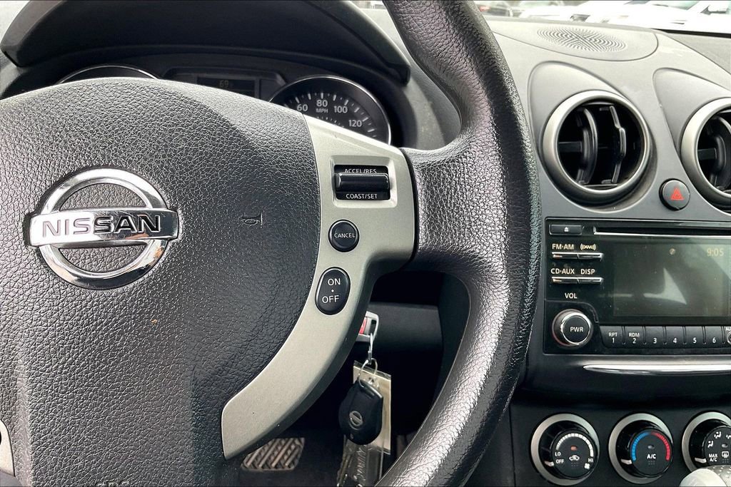 Used 2014 Nissan Rogue S w/ Convenience Package AWD/4WD image 28