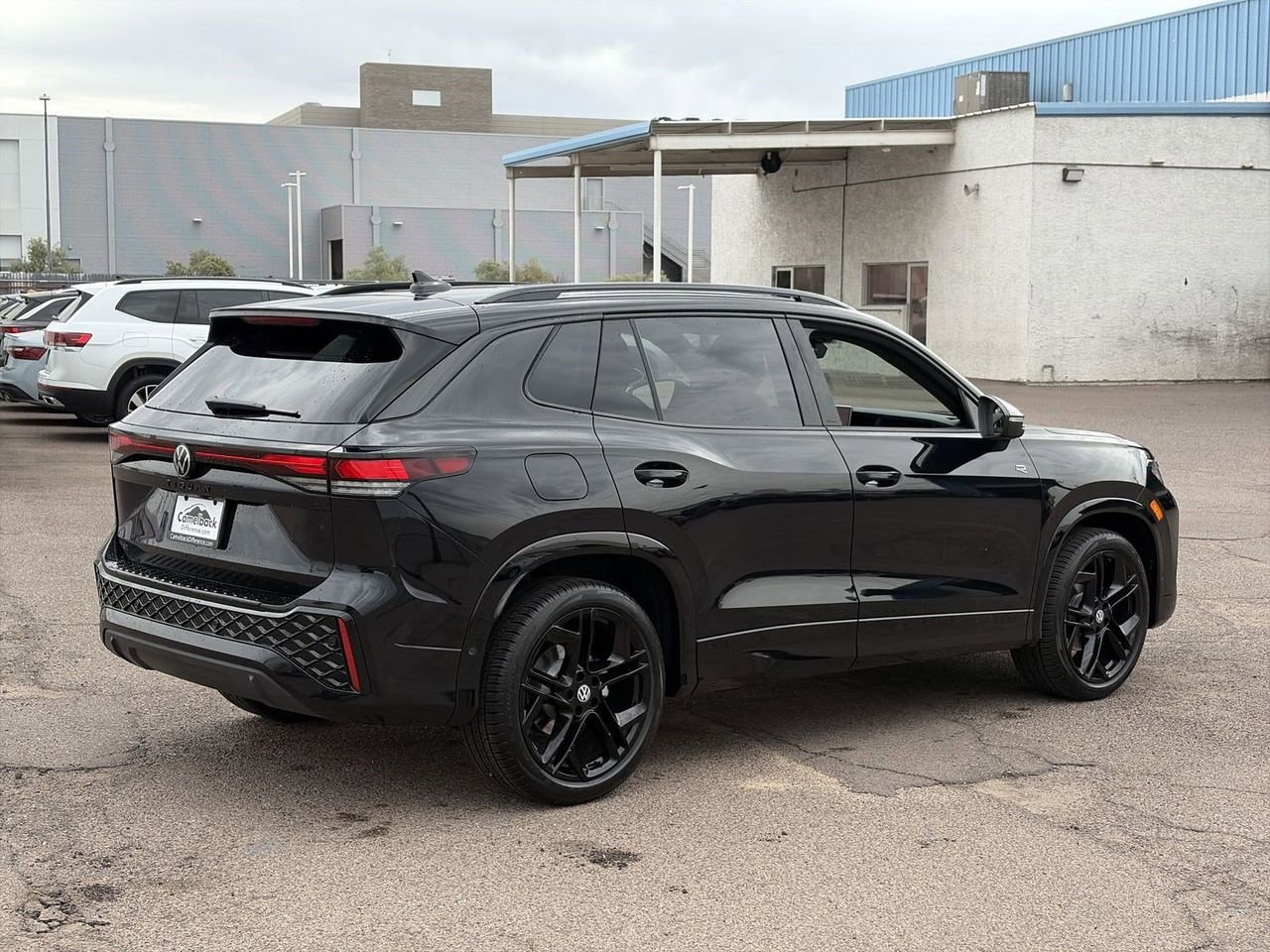 New 2026 Volkswagen Tiguan SE R-Line image 5