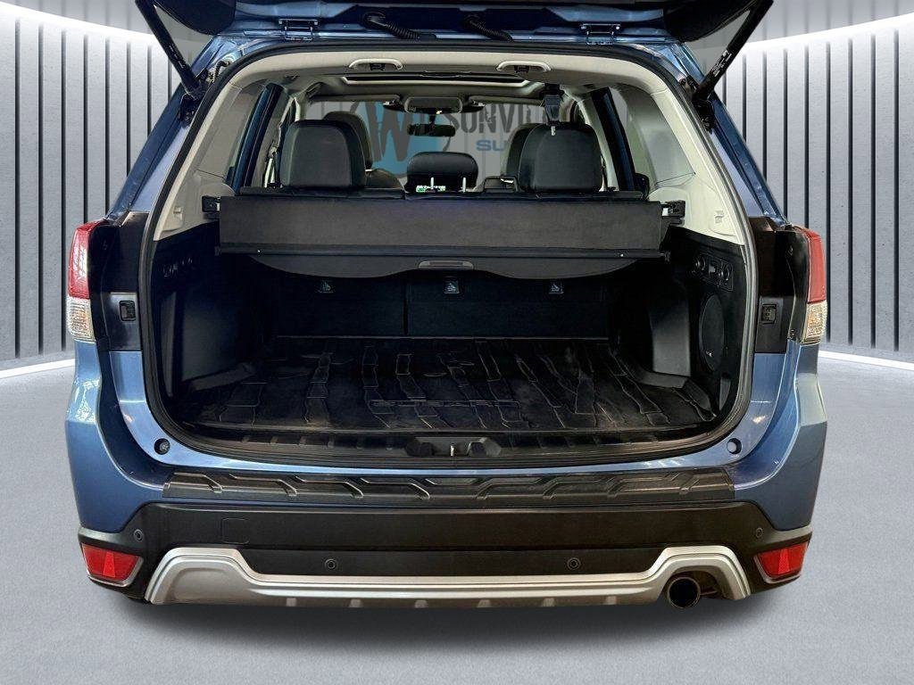 Used 2022 Subaru Forester Touring image 8