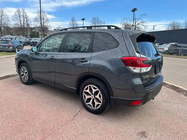 Used 2023 Subaru Forester Premium AWD/4WD image 3