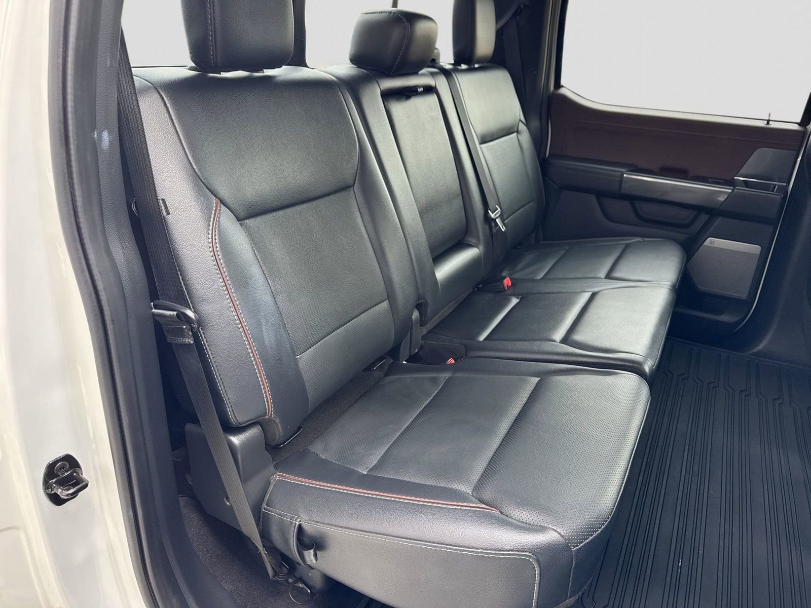 Certified 2023 Ford F150 Lariat w/ Equipment Group 502A High image 44