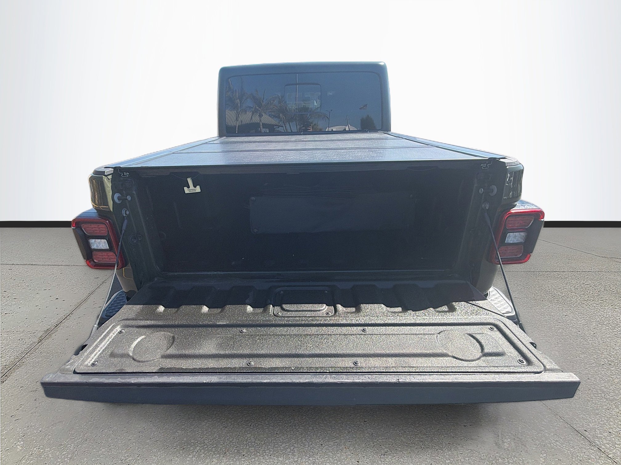 Used 2021 Jeep Gladiator Sport image 13