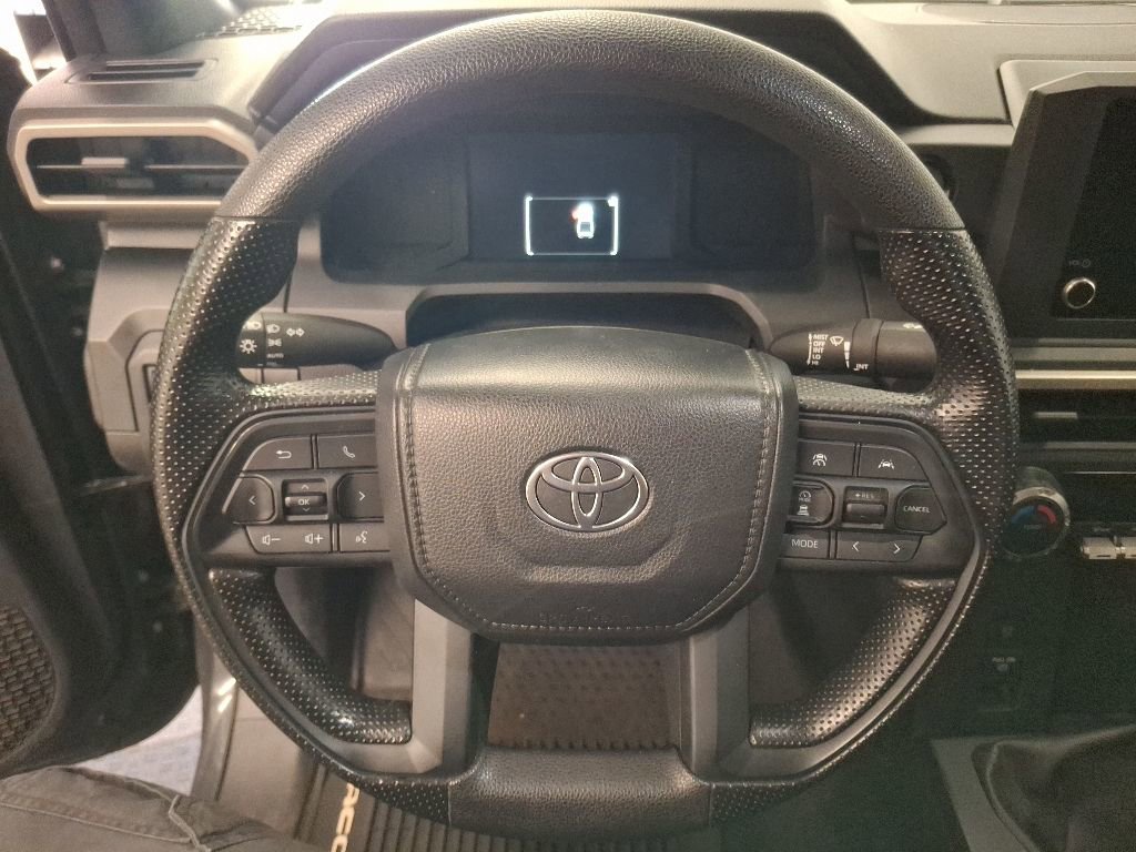 Used 2024 Toyota Tacoma SR AWD/4WD image 18