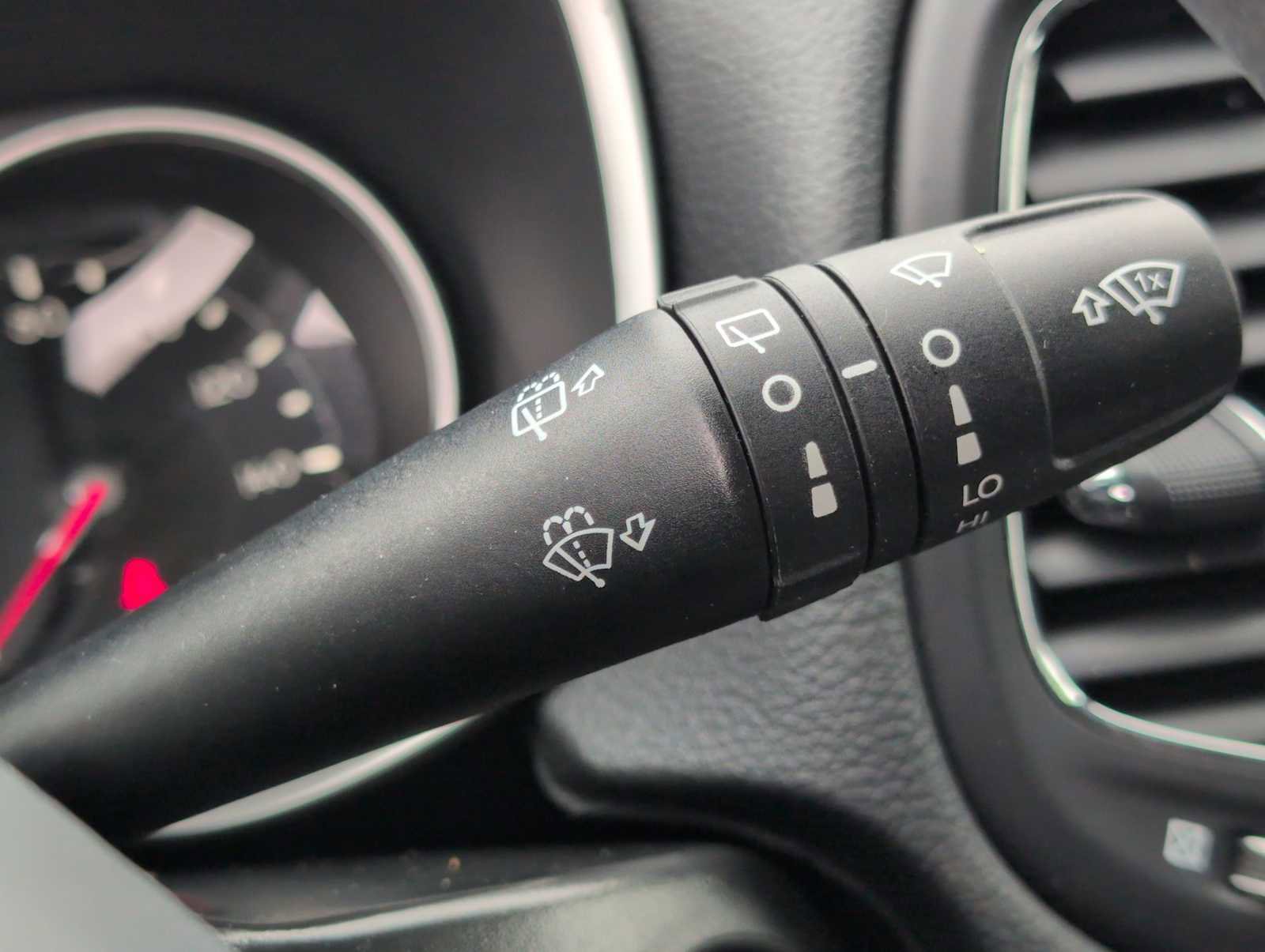 Used 2019 Jeep Compass Sport w/ Tech Group image 25