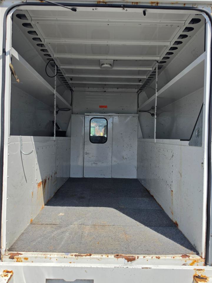Used 2014 Ford E-350 and Econoline 350 Super Duty w/ Power Windows & Locks Group RWD image 8
