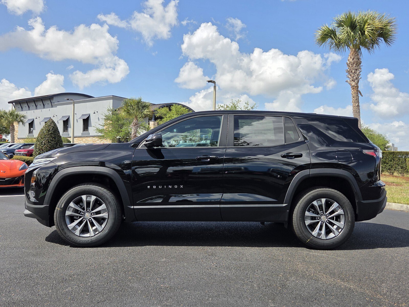 New 2026 Chevrolet Equinox LT w/ Convenience Package II FWD image 3