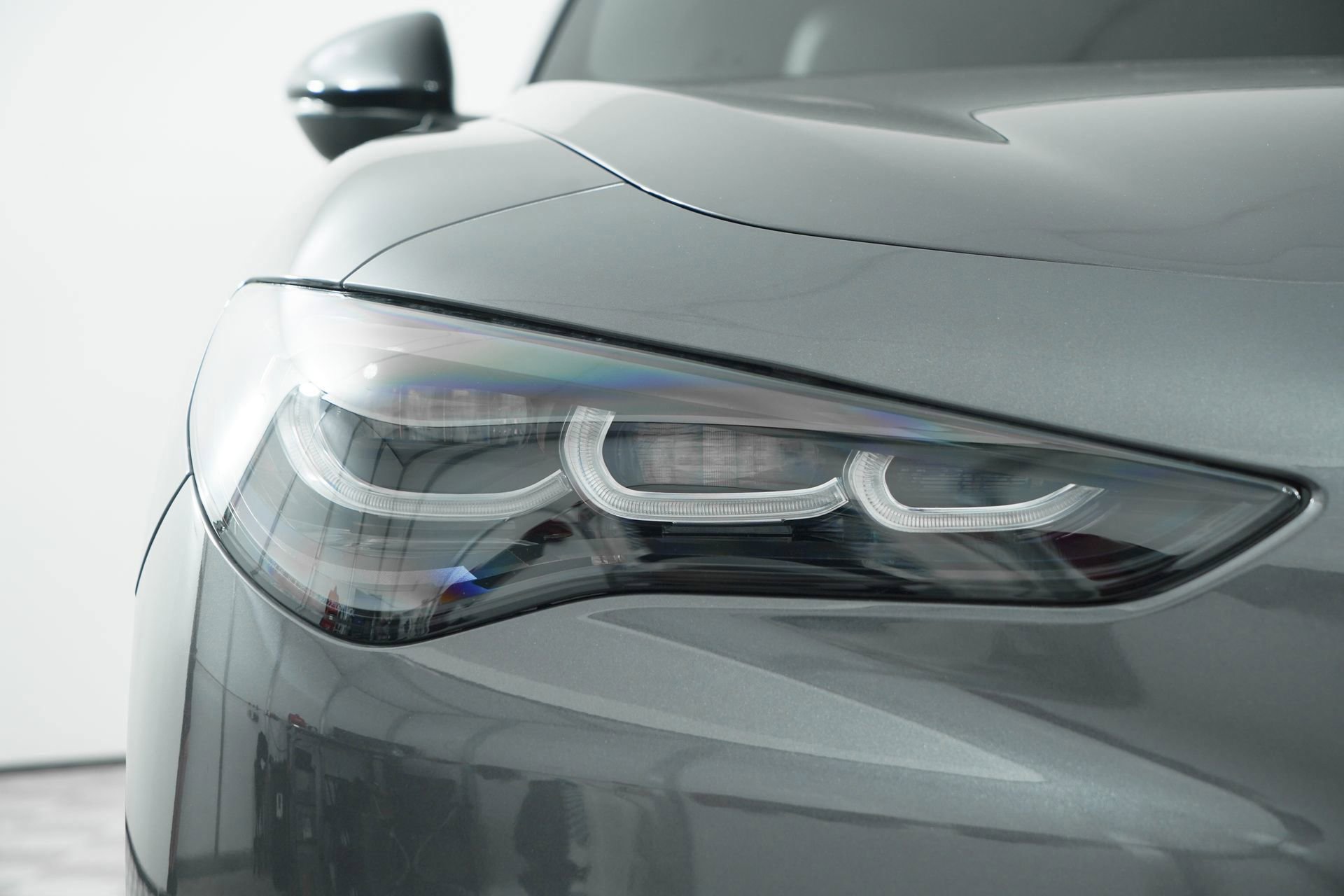 New 2025 Alfa Romeo Stelvio Sprint image 11