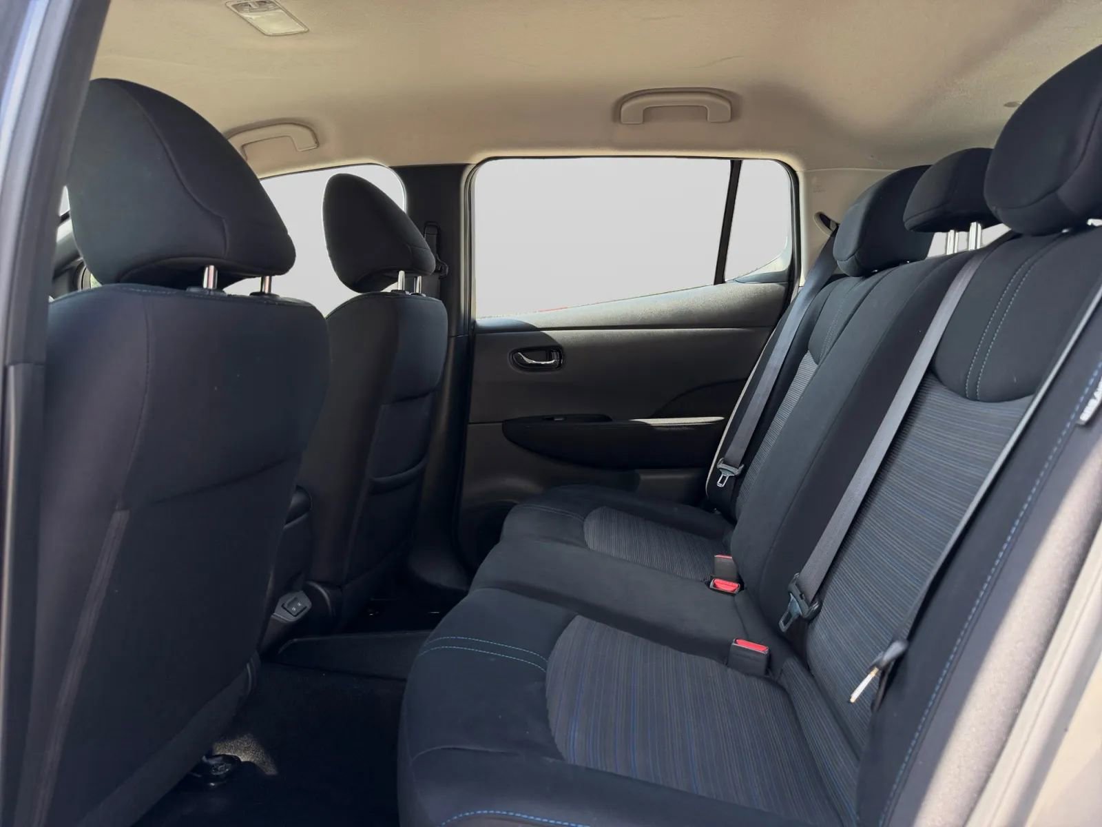 Used 2020 Nissan Leaf SV w/ SV Technology Package image 28