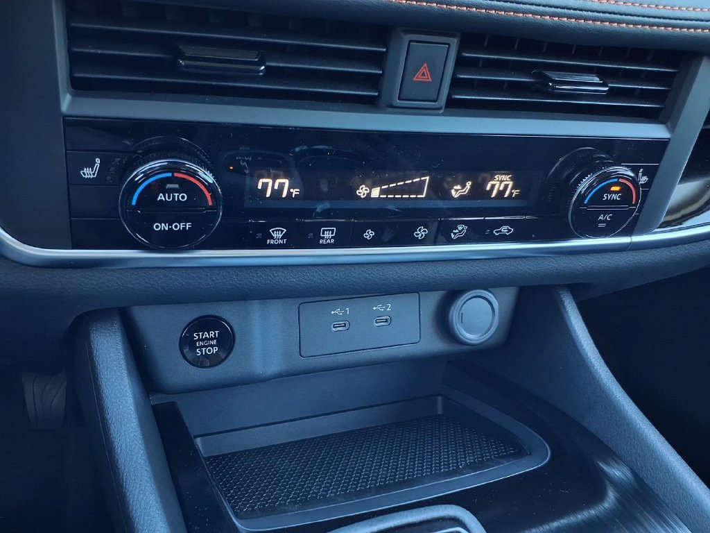 New 2027 Nissan Rogue SV AWD/4WD image 16