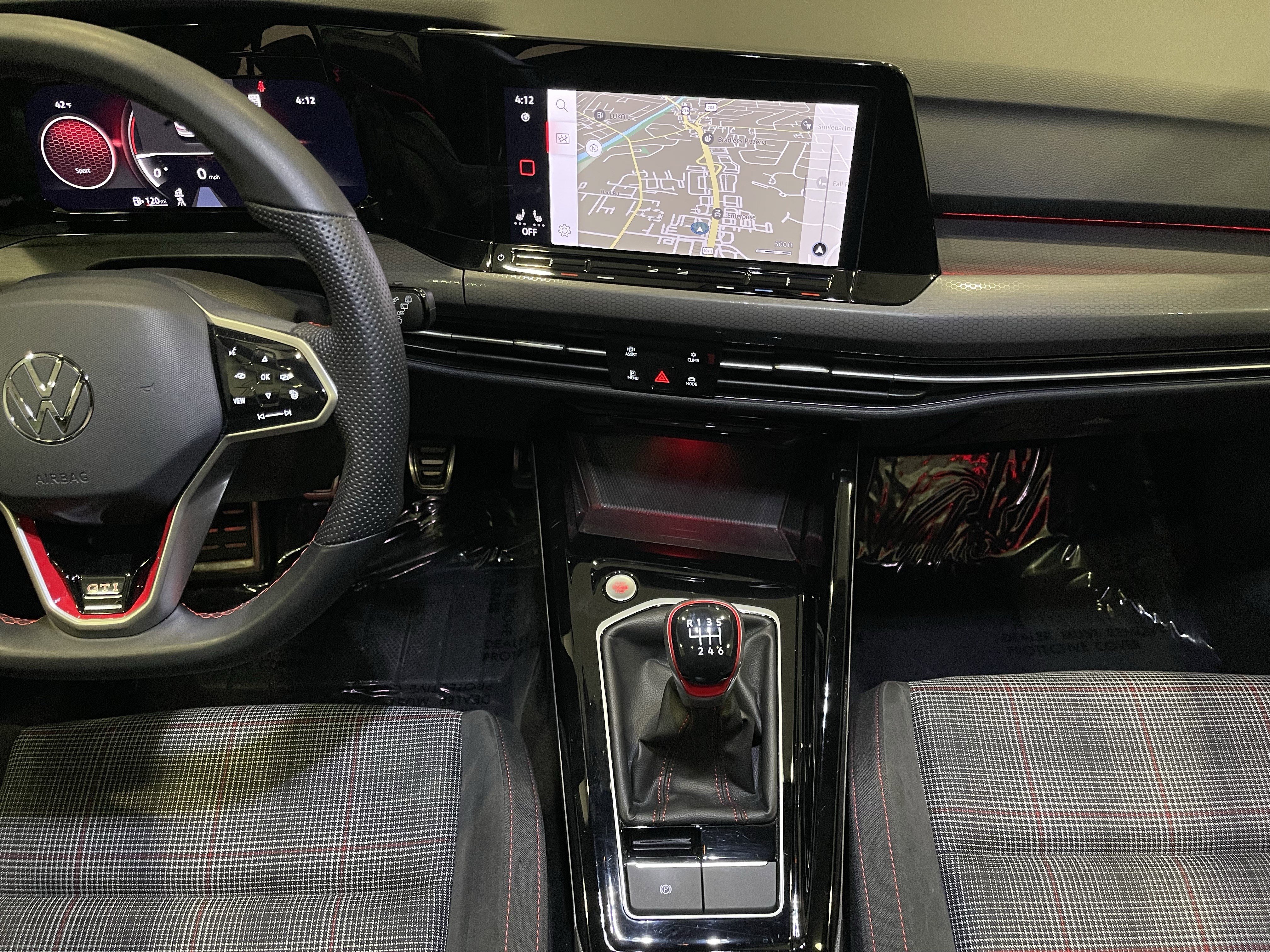 Used 2024 Volkswagen GTI SE image 17