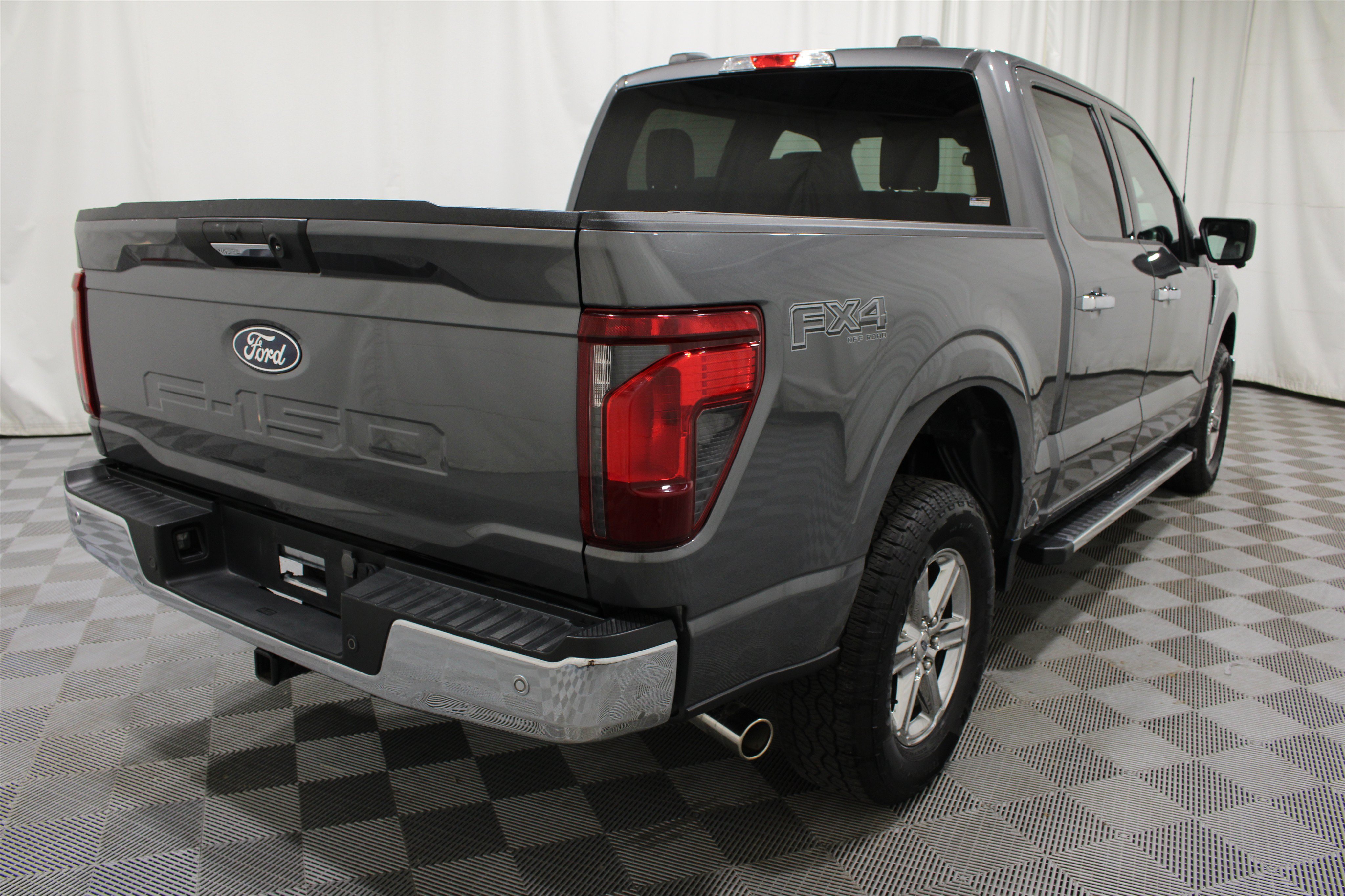 Used 2024 Ford F150 XLT w/ FX4 Off-Road Package AWD/4WD image 26