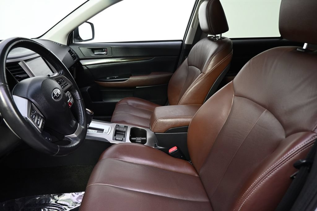 Used 2014 Subaru Outback 3.6R Limited AWD/4WD image 11