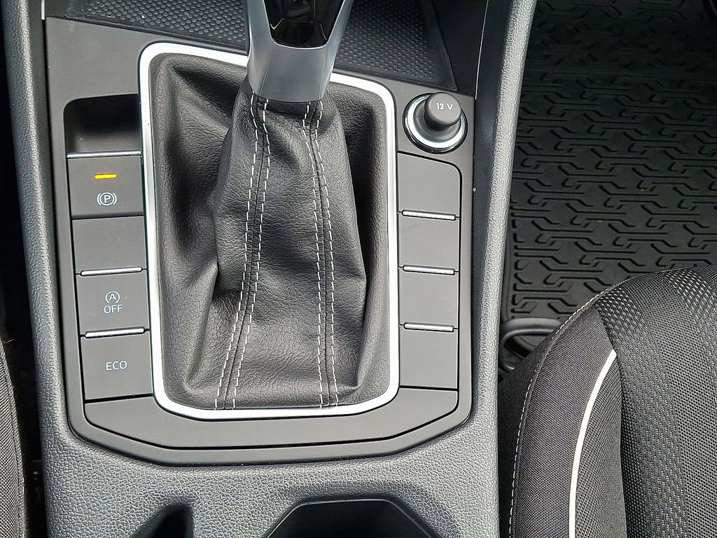 Used 2023 Volkswagen Jetta Sport image 25