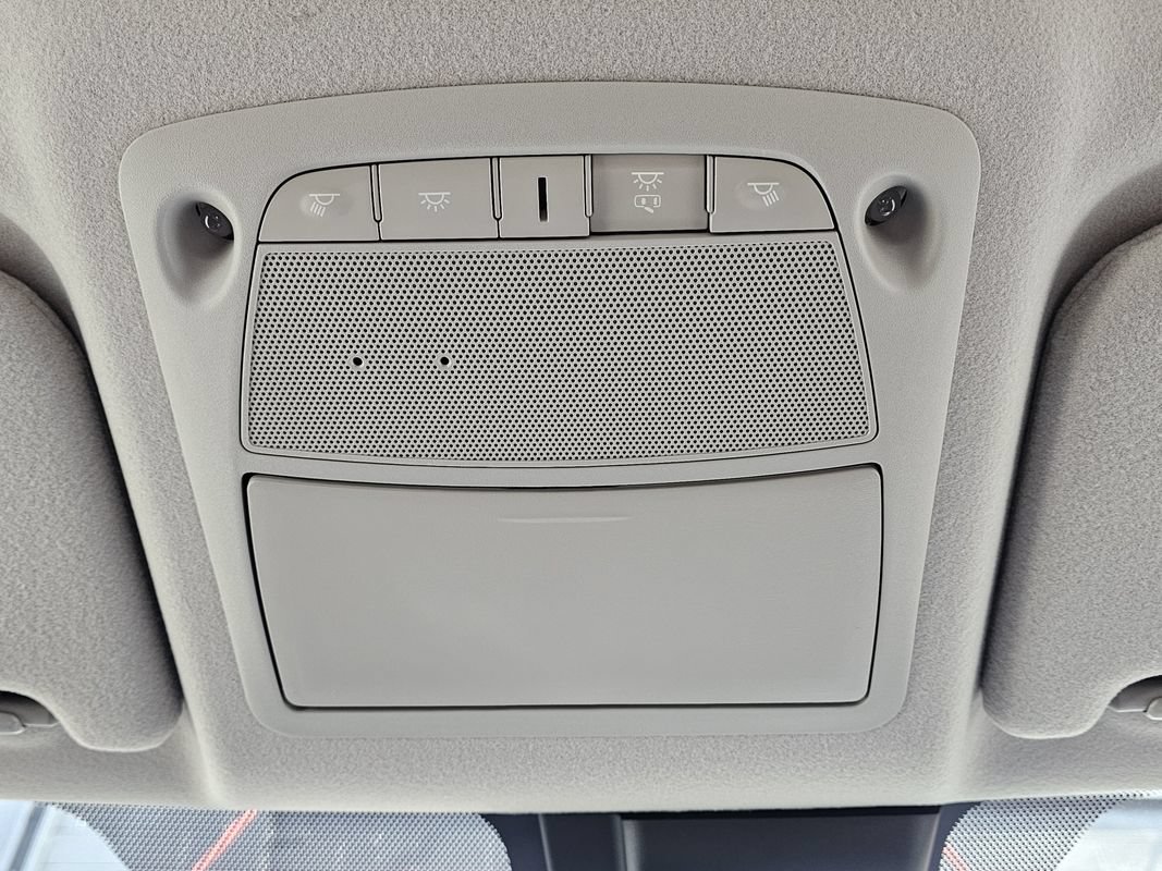 Used 2025 Nissan Leaf S FWD image 22