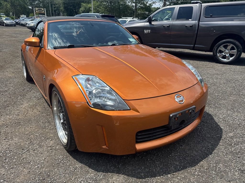 Used 2005 Nissan 350Z Touring RWD image 8
