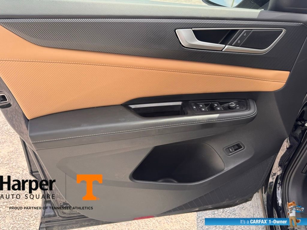 Used 2025 Volkswagen Atlas Cross Sport SEL R-Line AWD/4WD image 19