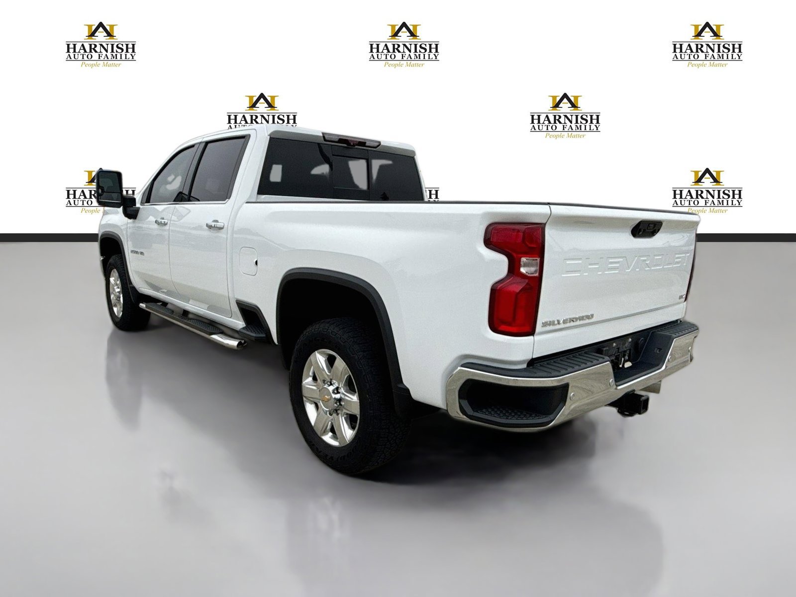Used 2023 Chevrolet Silverado 2500 LTZ w/ LTZ Premium Package AWD/4WD image 3
