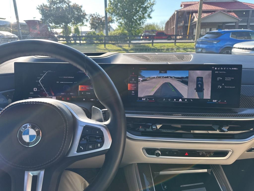 Used 2024 BMW X5 M60i AWD/4WD image 9