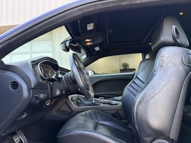 Used 2016 Dodge Challenger SRT w/ Technology Group RWD image 12