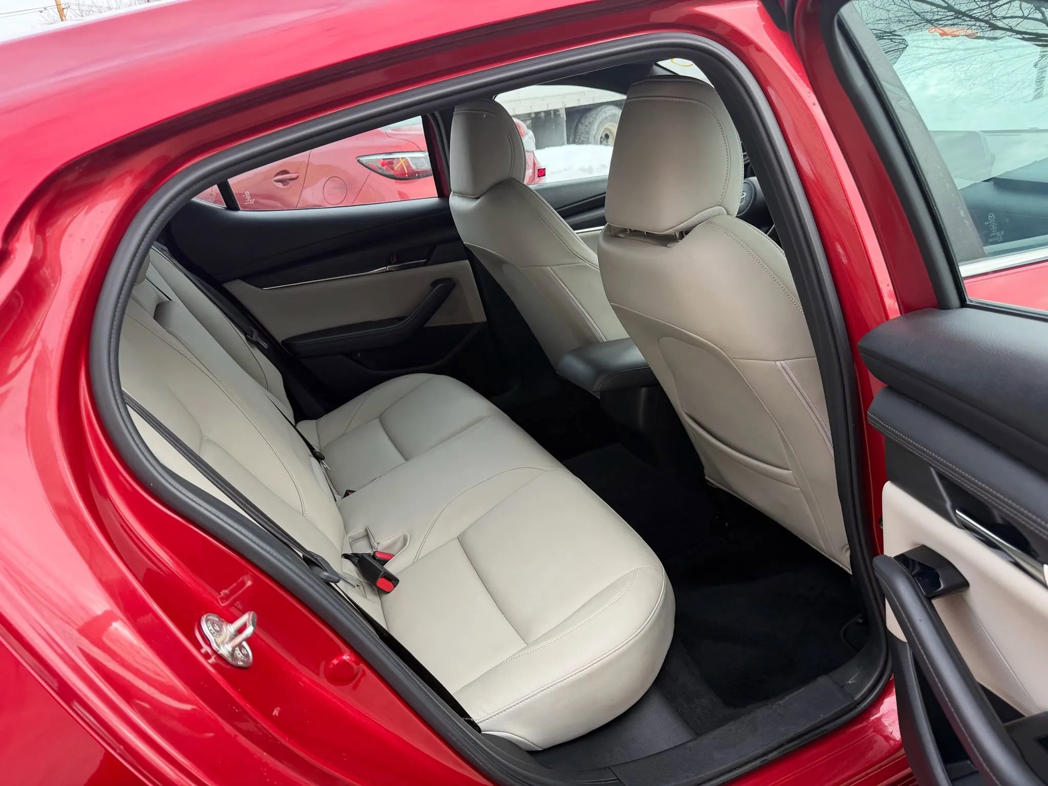 Used 2019 MAZDA MAZDA3 Hatchback 4D image 28